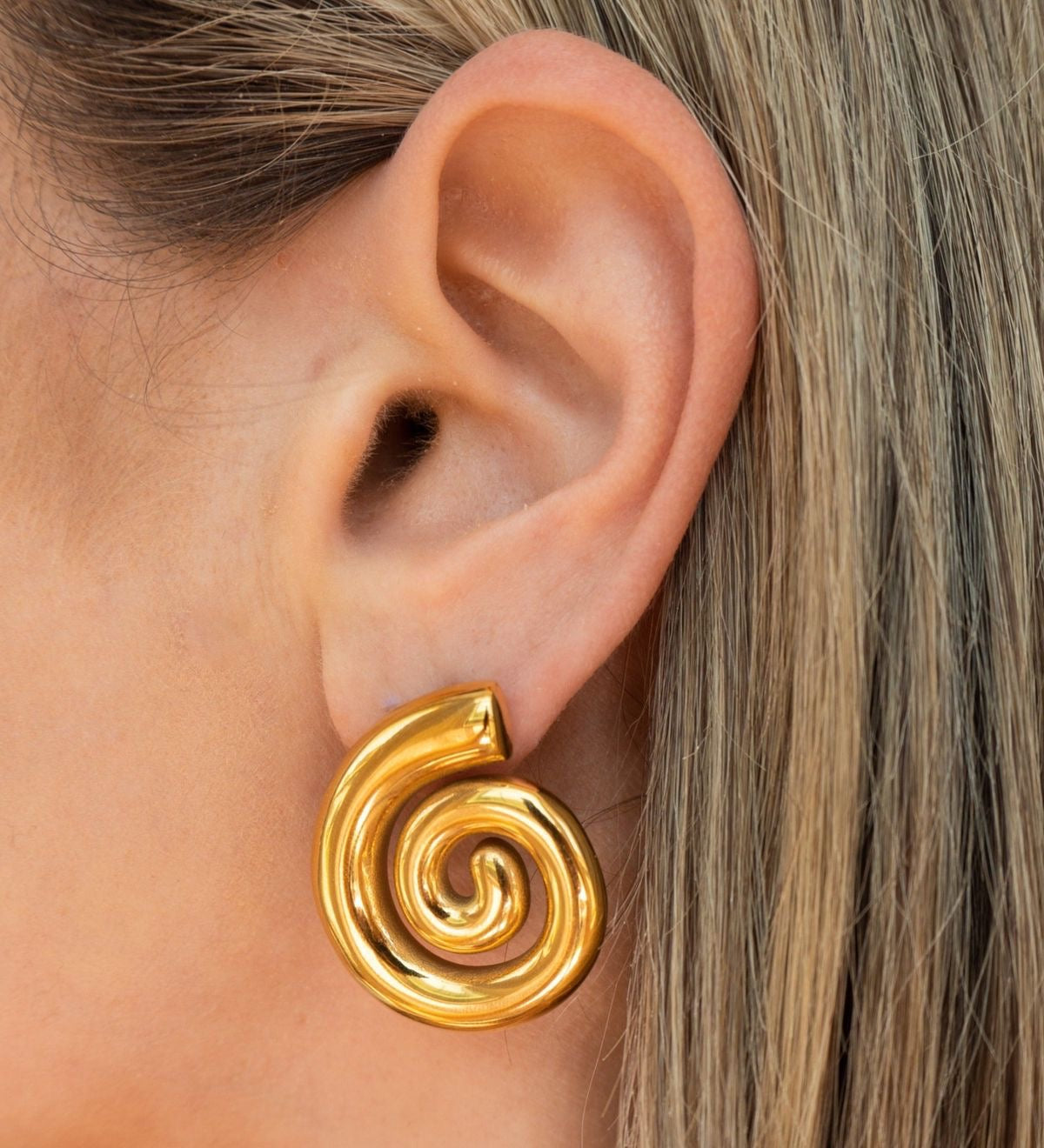 Spiral studs